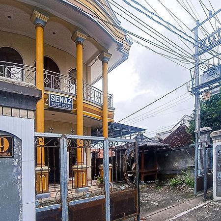 Reddoorz At Senaz Guesthouse Mataram Esterno foto